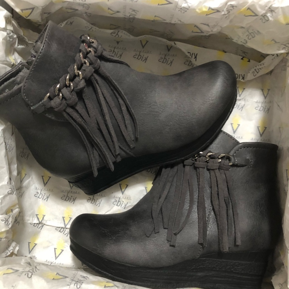 NWT Volatile Kids Haley Grey Wedge Booties size 13